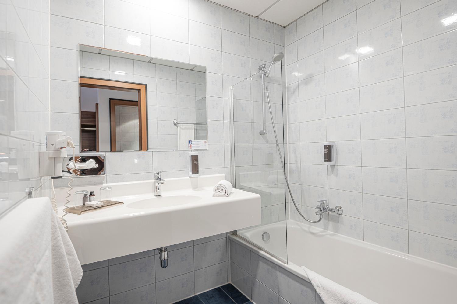 Hotel Landskron Bruck an der Mur Luaran gambar